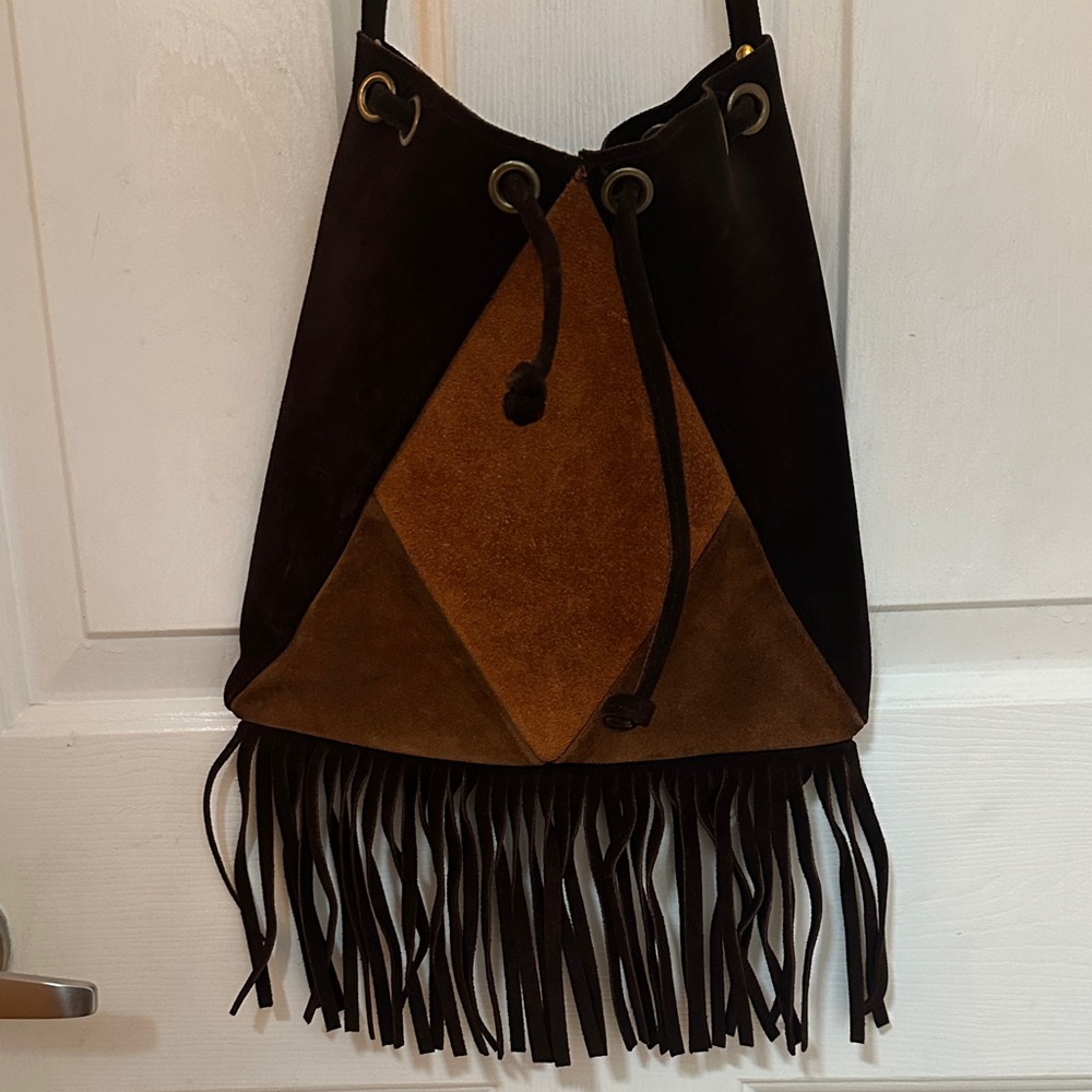 Vintage Two-Tone Suede Fringe Drawstring Shoulder Bag - Black & Brown - Picture 2 of 8